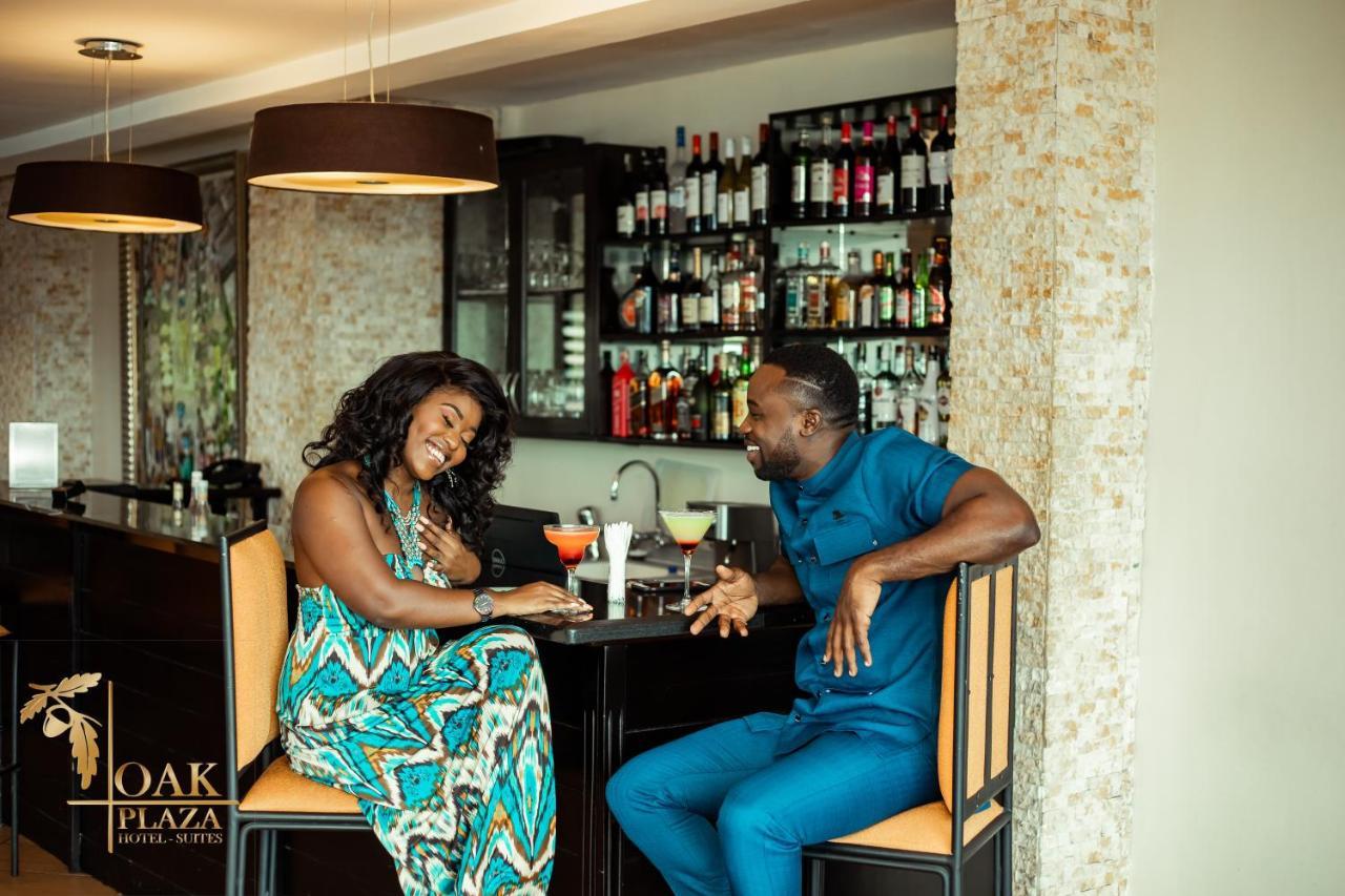 Oak Plaza Hotels East Airport Accra Bagian luar foto