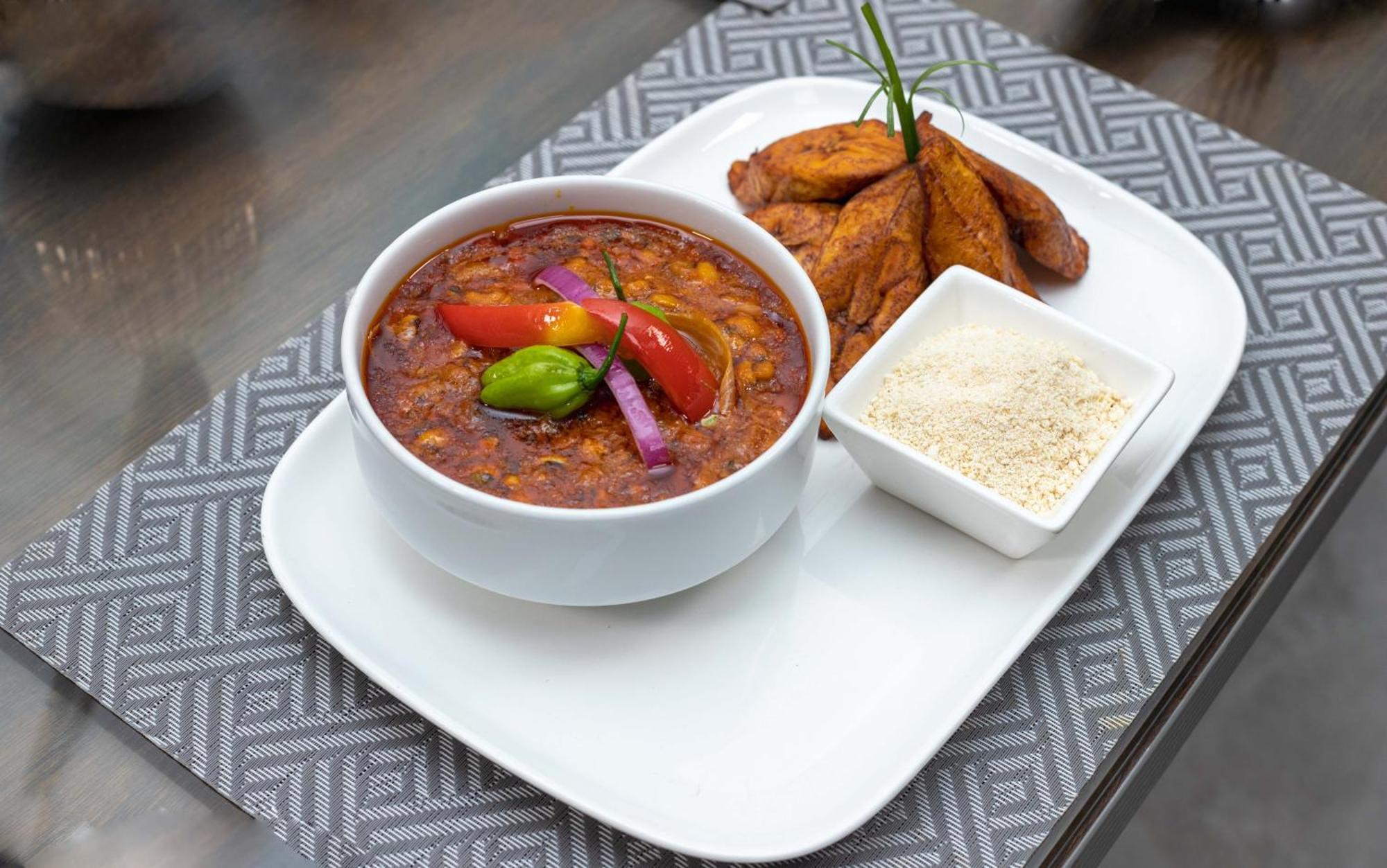 Oak Plaza Hotels East Airport Accra Bagian luar foto