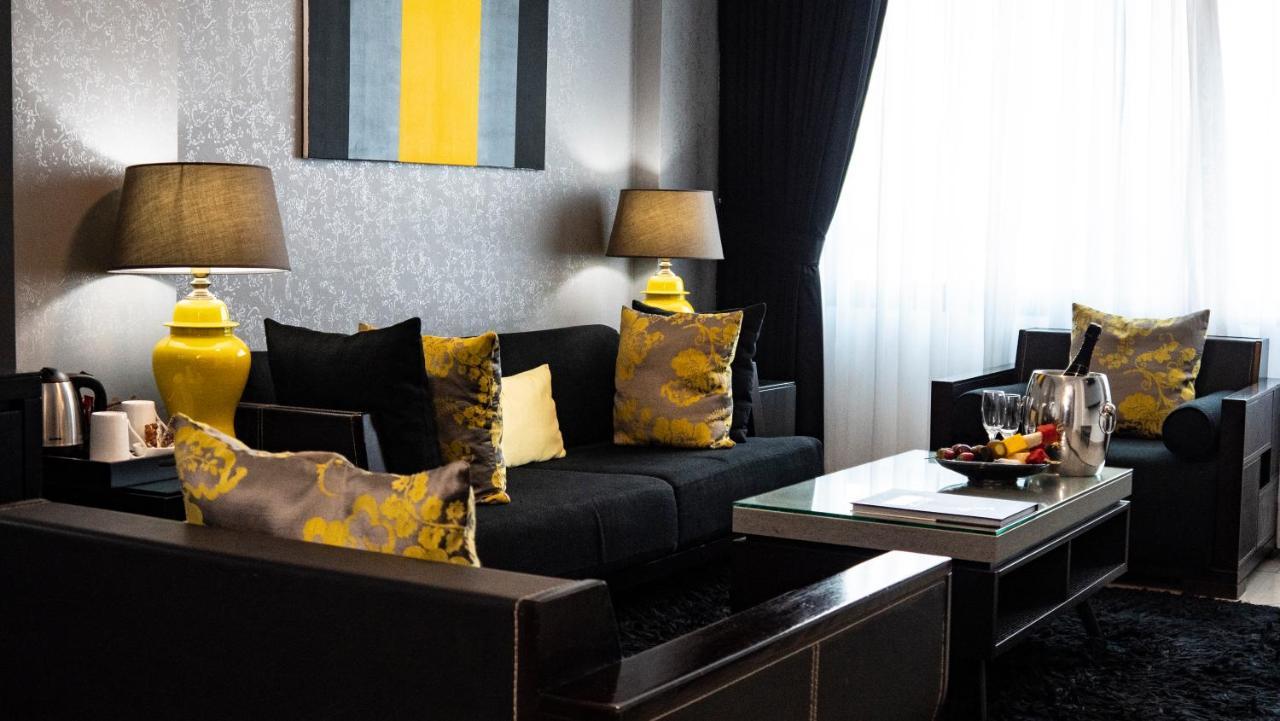 Oak Plaza Hotels East Airport Accra Bagian luar foto